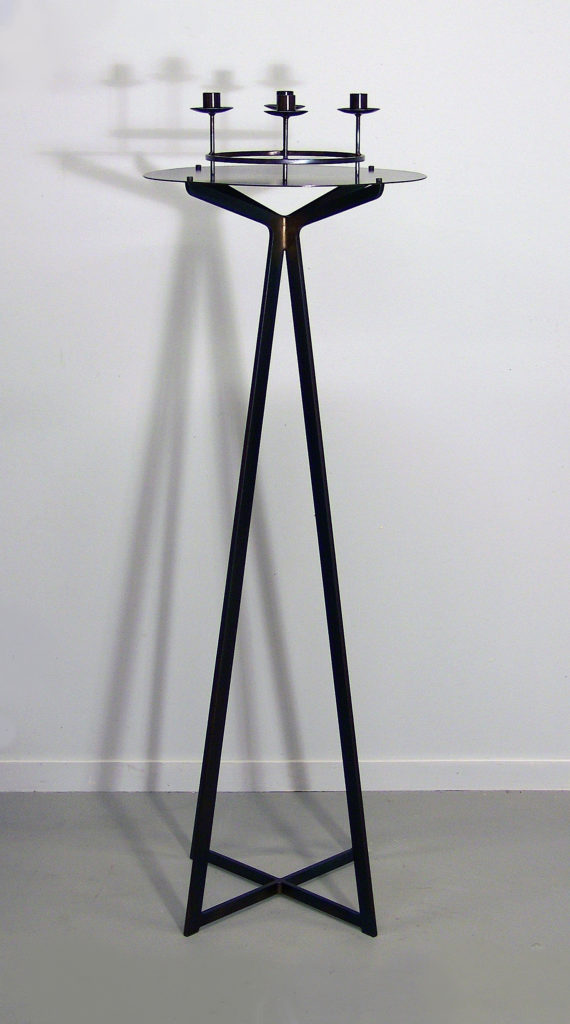 2.Adventslysestake for krans, 2015, 110 x 39 x 39 cm, anløpt stål 500